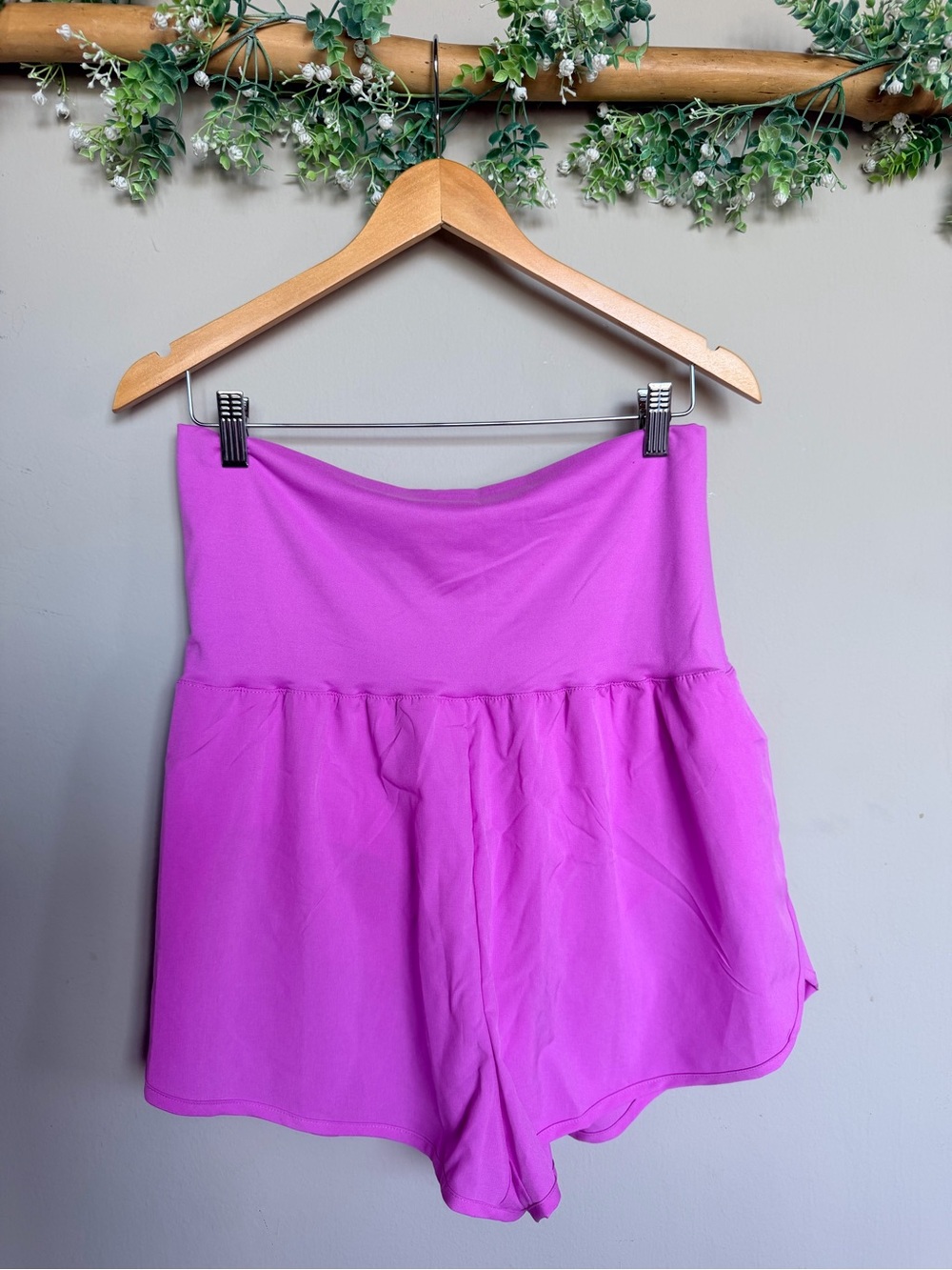 Zenana Women's Fold-Over Waist Hot Pink Active Shorts | size XL - Picture 3 of 5